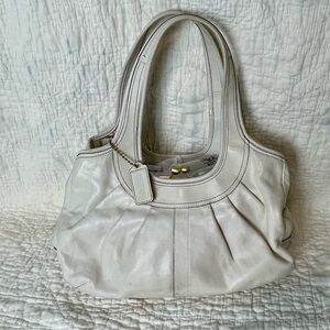 2008 Y2K COACH ERGO WHITE LEATHER KISS LOCK RETIRED